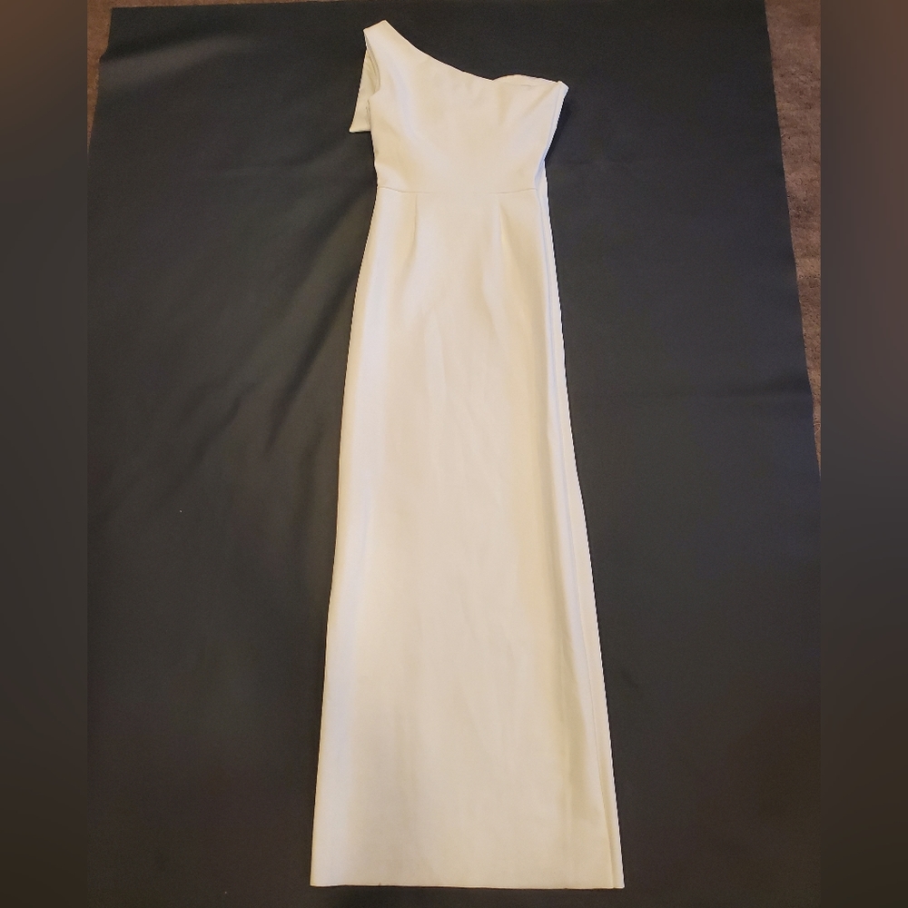 NWT$1,090 Chiara Boni Xenia White Asymmetric Column Gown Dress Sz 8 (44) - Picture 14 of 16